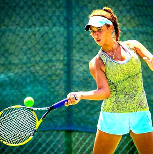 Meet your Posher, Maria jose